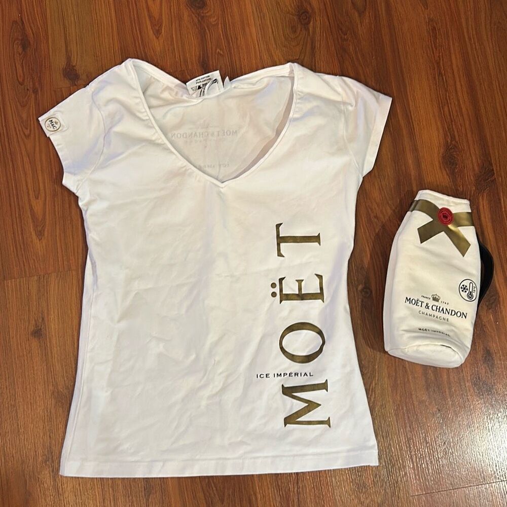 Moet & Chandon women's Lyra short sleeve T-shirt size S with champagne holder ba